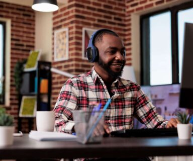 67474f41bdb0f98d158f428a_Why-Webinars-Should-be-at-the-Forefront-of-Your-Demand-Gen-Strategy