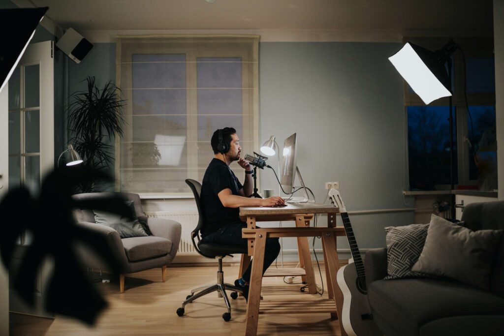 678035d0d0175a3fb81af5c8_Popular-Webinar-Formats