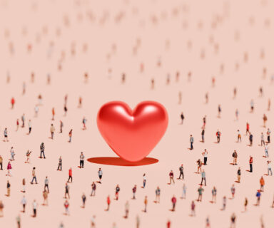 Heart-shape-in-a-crowd-of-people