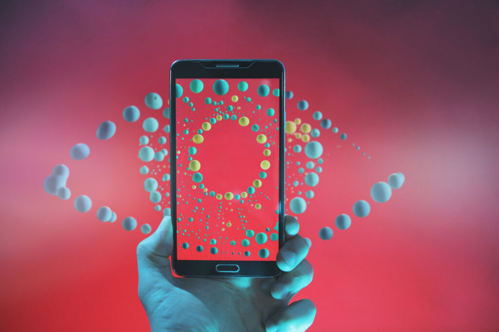 Smartphone-taking-picture-of-abstract-eye